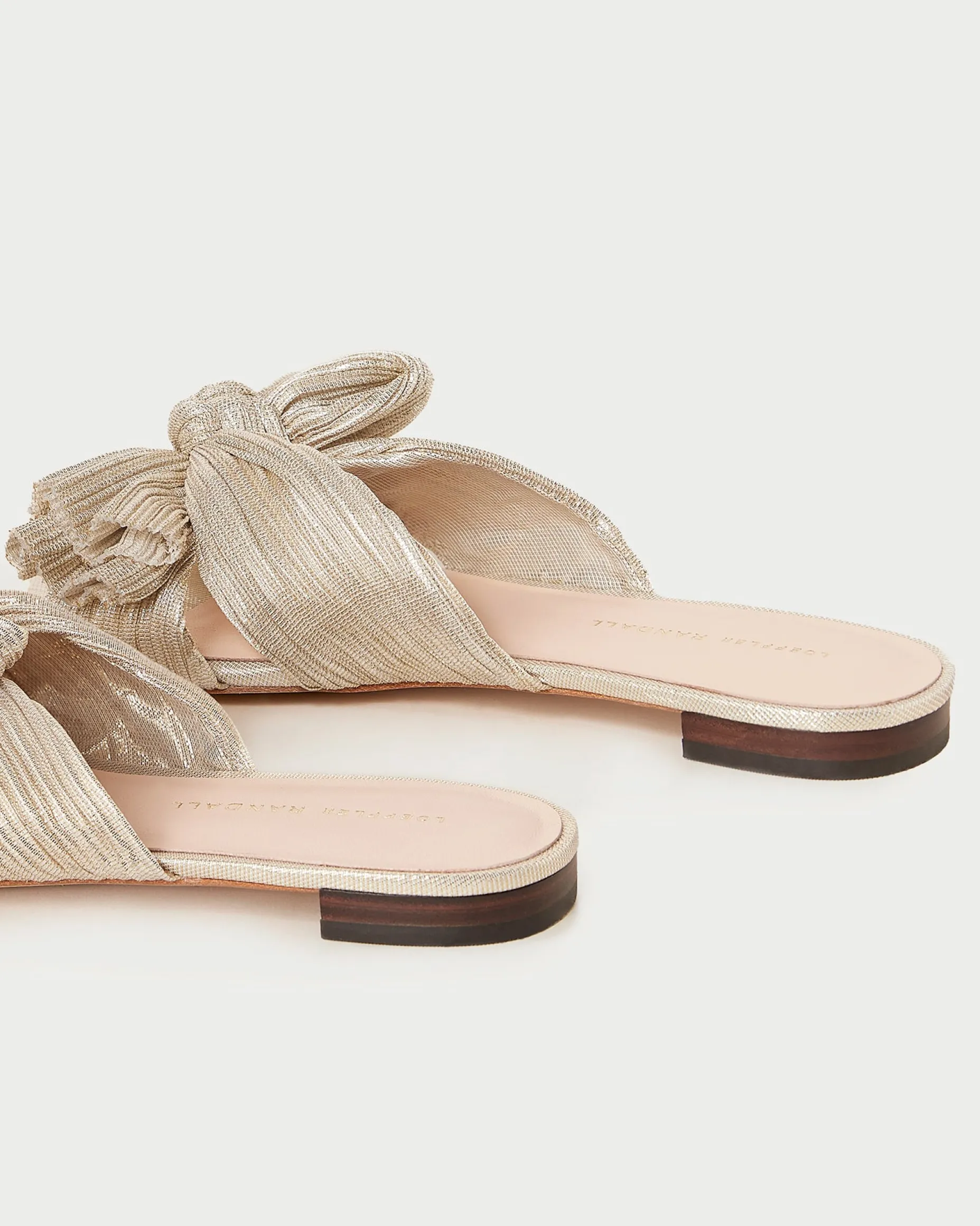 Daphne Natural Bow Slide
